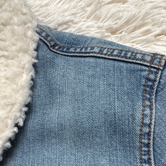 🎉2X HP🎉 Loft Jean Jacket with Sherpa Lining 💗 Blue & Ivory - Picture 8 of 15